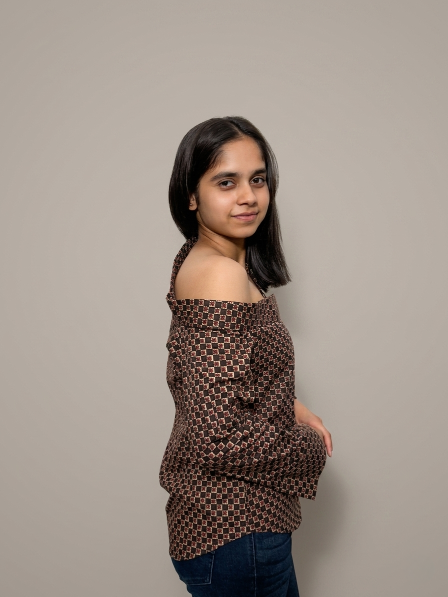 Grids Printed Off-Shoulder Shirt: Star Box