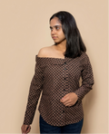 Grids Printed Off-Shoulder Shirt: Star Box