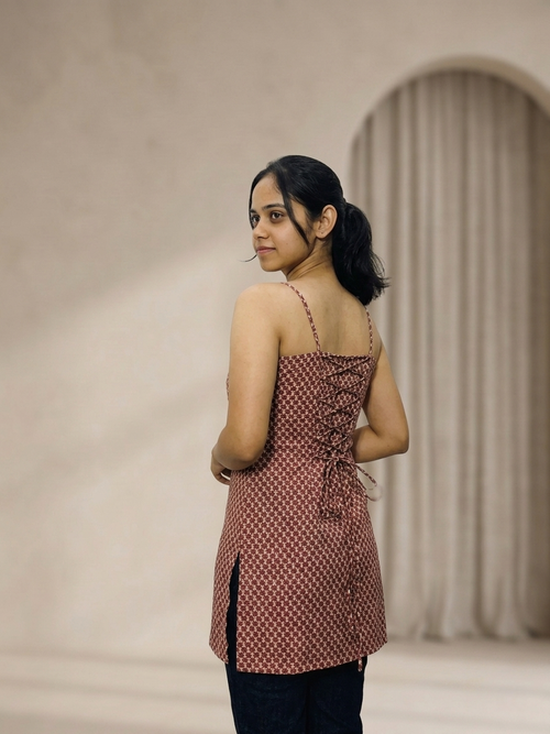Ash Aura Sleeveless Kurti
